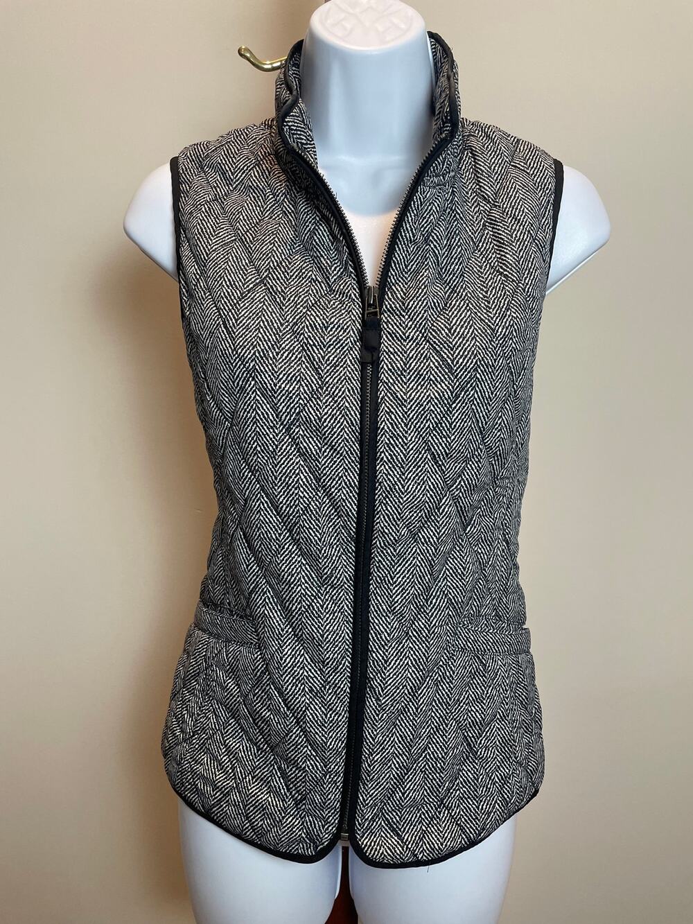 Talbots Size S Black & White Quilted Lined Vest with Black Trim